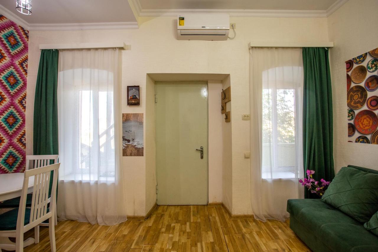 Downtown Apartment Near Sulfur Baths Tbilisi Zewnętrze zdjęcie